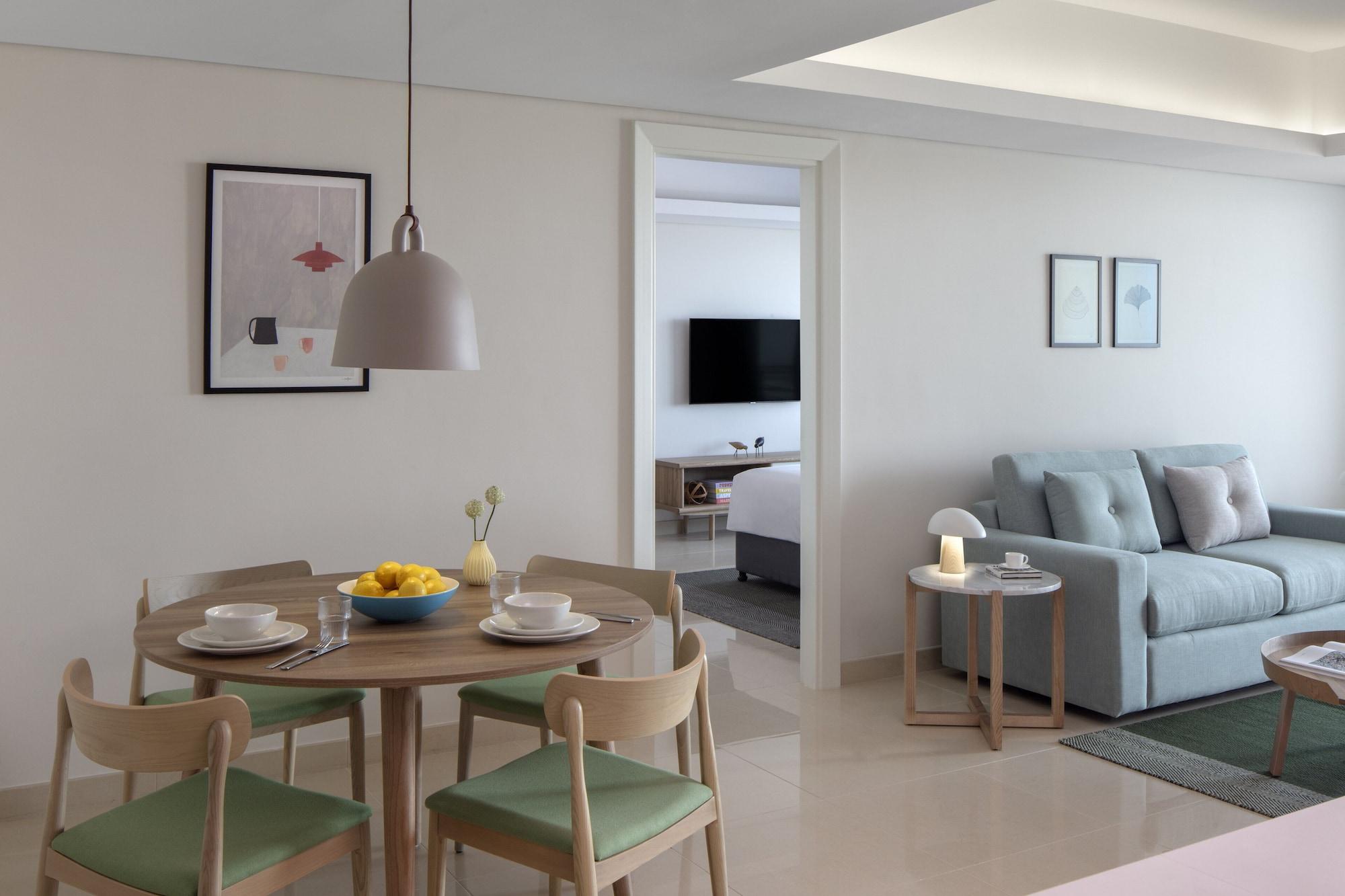 Staybridge Suites Dubai Internet City ภายนอก รูปภาพ